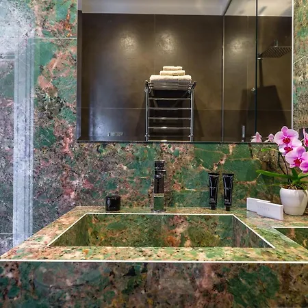 Oda ve Kahvaltı Dei Martiri