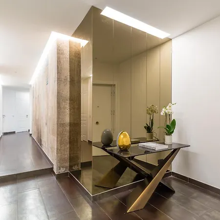 Dei Martiri Oda ve Kahvaltı 4*