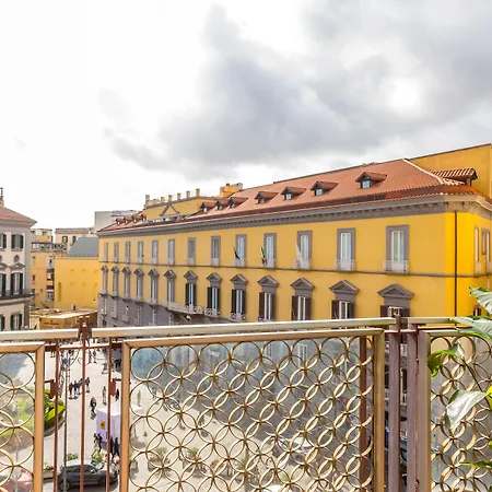 Dei Martiri Oda ve Kahvaltı Napoli