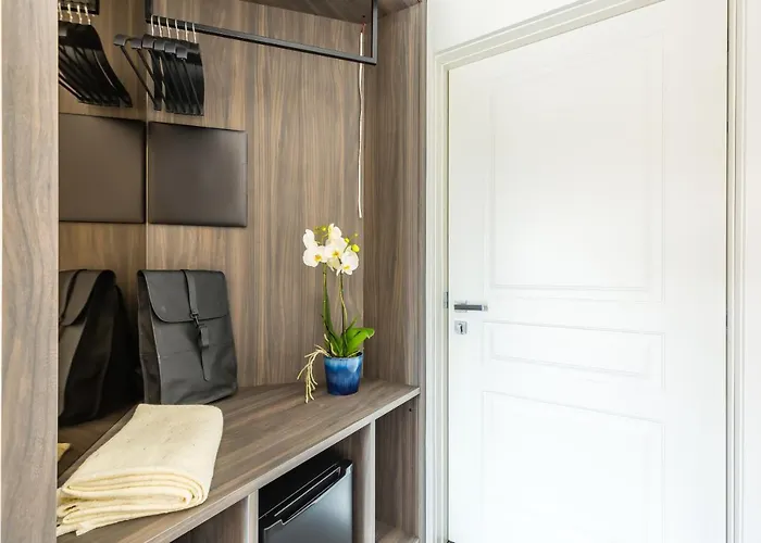 Dei Martiri 4* Naples